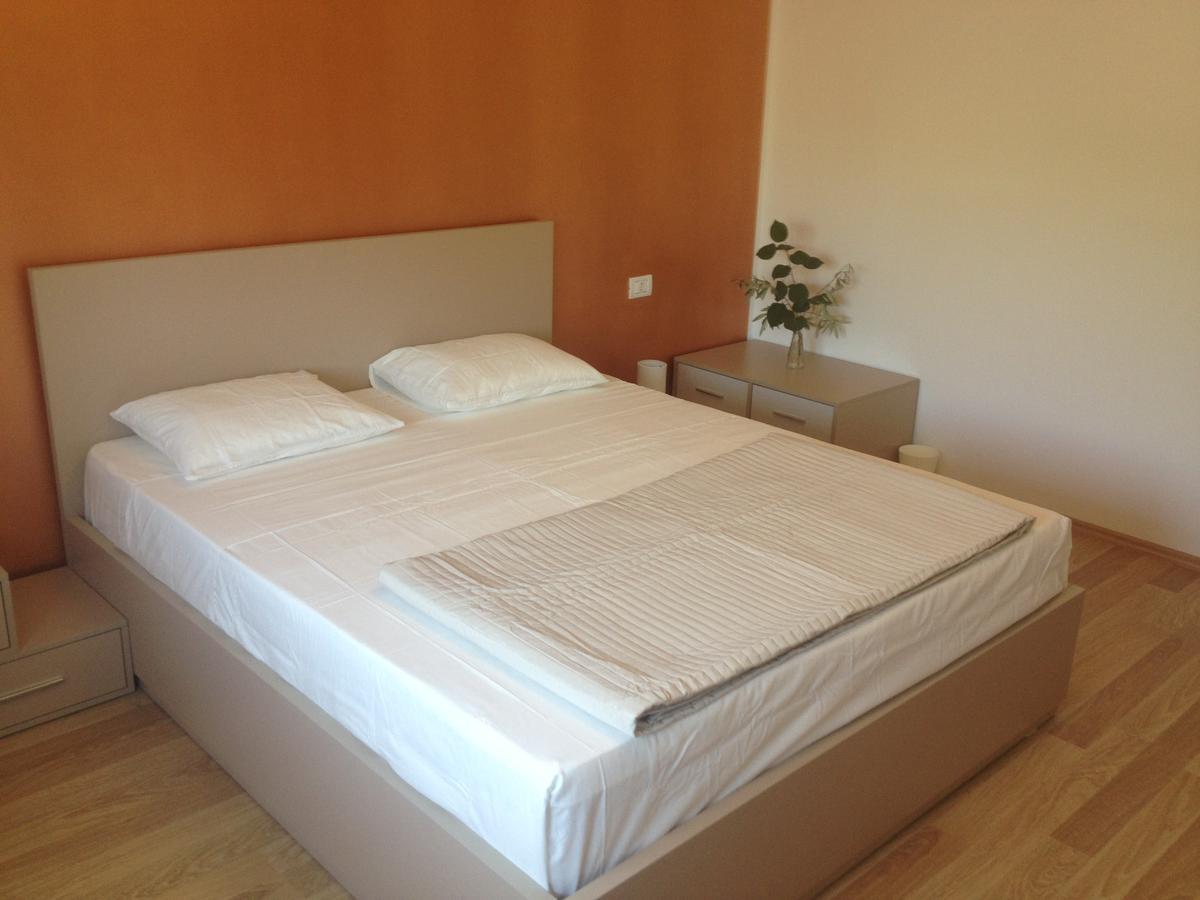 Amberyellowbnb Shkoder Exterior photo