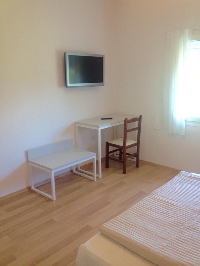 Amberyellowbnb Shkoder Exterior photo